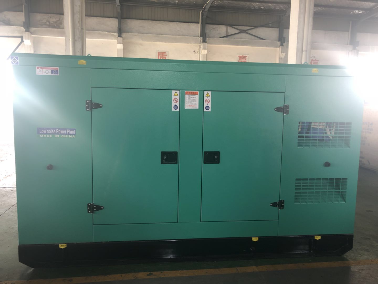 铜锣弯防雨型降噪音300KW